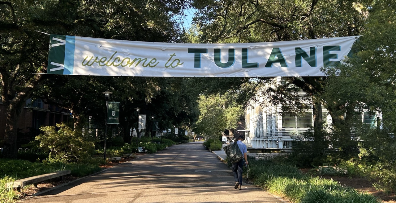welcome to tulane sign